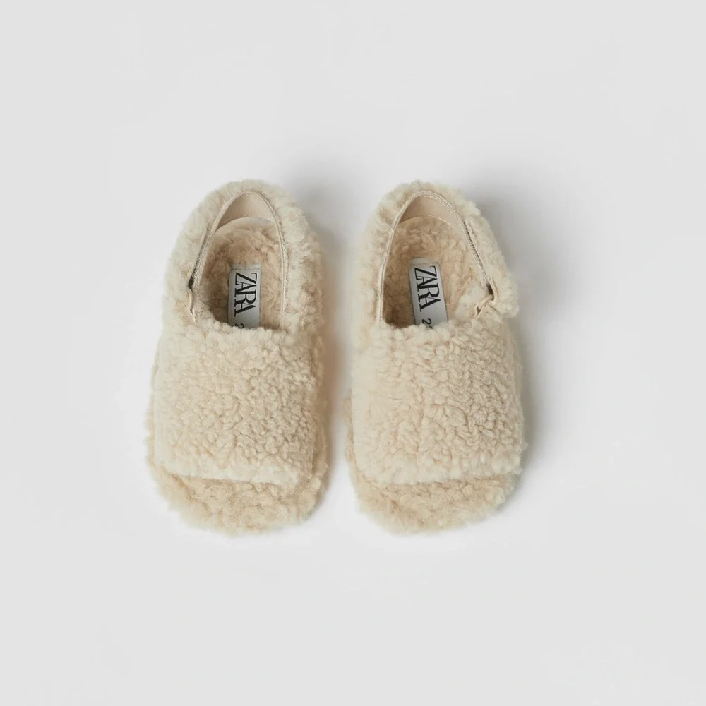 NWT Zara toddler kids / girls faux fur peep toe strap sandals / slides off white